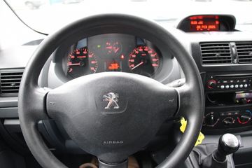 Voertuigafbeelding 12