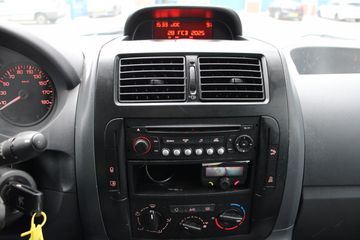 Voertuigafbeelding 14