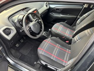 Voertuigafbeelding 8