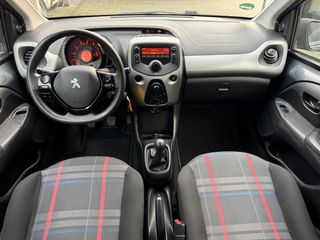 Voertuigafbeelding 9