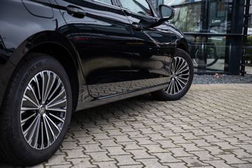 Voertuigafbeelding 8