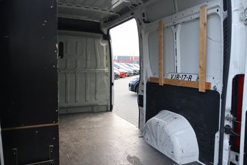 Voertuigafbeelding 6