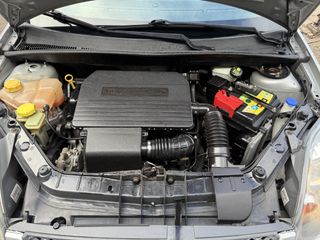 Voertuigafbeelding 12