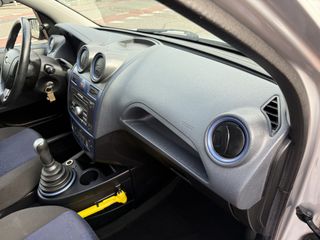 Voertuigafbeelding 31