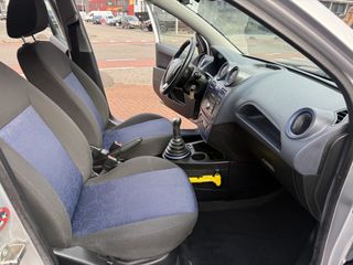 Voertuigafbeelding 38