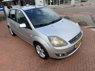 Voertuigafbeelding 4