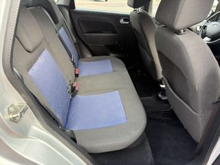 Voertuigafbeelding 44