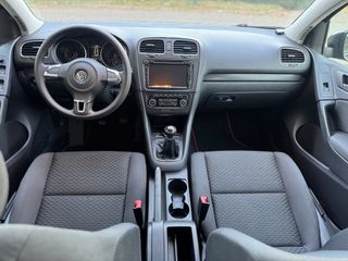 Voertuigafbeelding 6