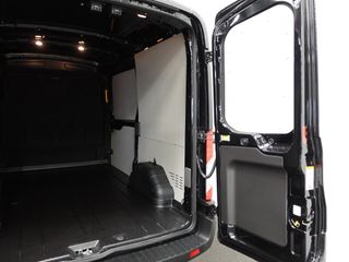 Voertuigafbeelding 8