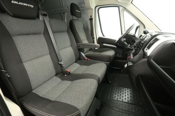 Voertuigafbeelding 8