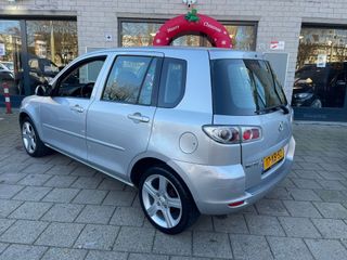 Voertuigafbeelding 11