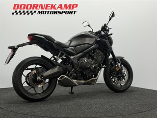 Voertuigafbeelding 15