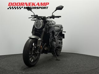 Voertuigafbeelding 5