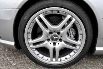 Voertuigafbeelding 6