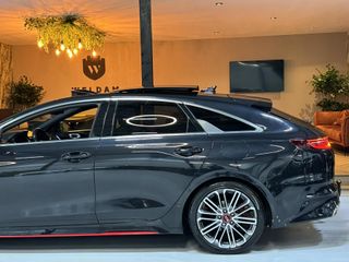 Voertuigafbeelding 8