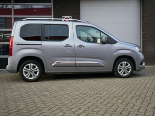 Voertuigafbeelding 11