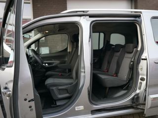 Voertuigafbeelding 18