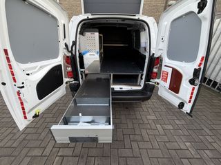 Voertuigafbeelding 14