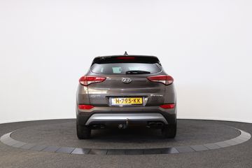 Voertuigafbeelding 8