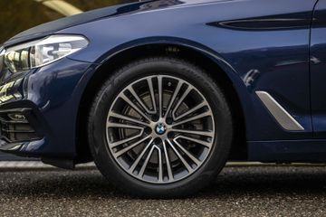 Voertuigafbeelding 8