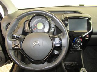 Voertuigafbeelding 12