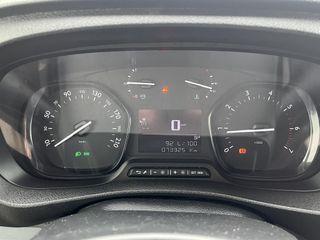 Voertuigafbeelding 13