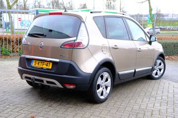 Voertuigafbeelding 2