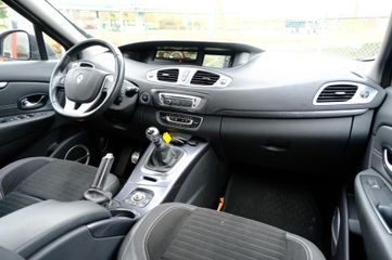 Voertuigafbeelding 4