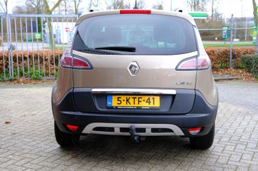 Voertuigafbeelding 7