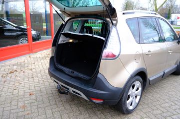 Voertuigafbeelding 9