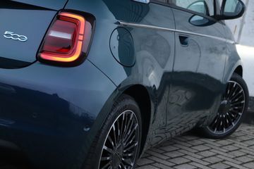 Voertuigafbeelding 8