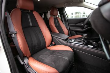 Voertuigafbeelding 4