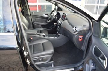 Voertuigafbeelding 8