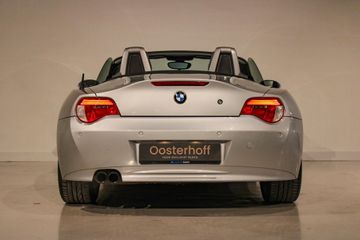 Voertuigafbeelding 4