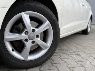 Voertuigafbeelding 16