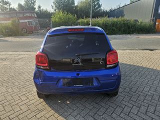 Voertuigafbeelding 4