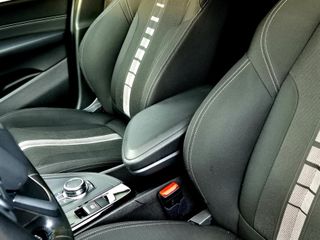 Voertuigafbeelding 35