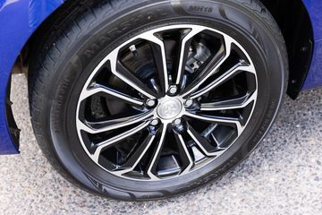 Voertuigafbeelding 7