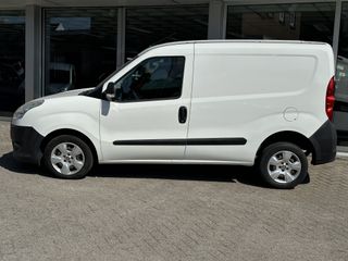 Voertuigafbeelding 3