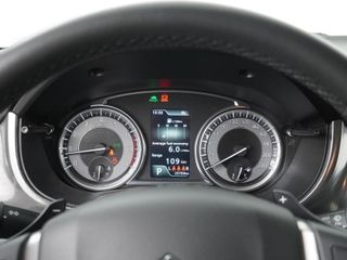 Voertuigafbeelding 11