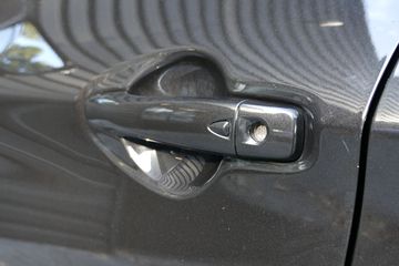 Voertuigafbeelding 11