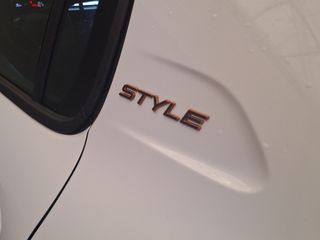 Voertuigafbeelding 16