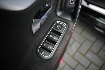 Voertuigafbeelding 10