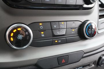 Voertuigafbeelding 8