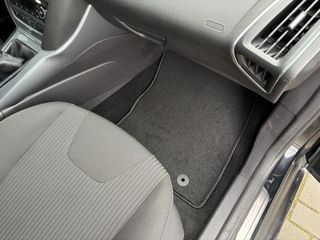 Voertuigafbeelding 34