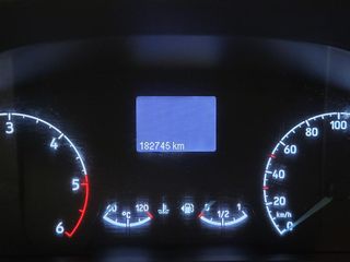 Voertuigafbeelding 9