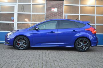 Voertuigafbeelding 4