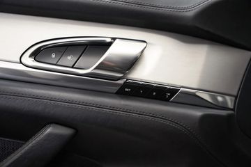 Voertuigafbeelding 35