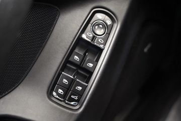 Voertuigafbeelding 36