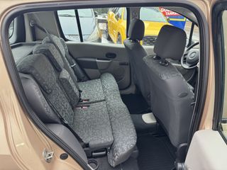 Voertuigafbeelding 15